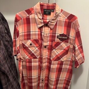 Harley-Davidson Men’s Red Plaid Short-Sleeve Button-Up Shirt